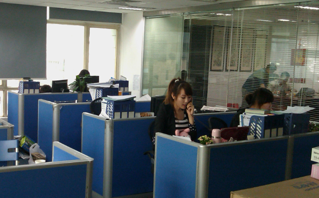 扬州纽尔装饰设计有限公司室内空间设计方案解析：家装与工装设计要点对比